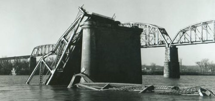 موفمن (Mothman)