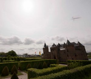 et-ufo-ufos-sighting-sightings-report-alien-aliens-autopsy-june-1-2013-news-world-justin-bieber-lady-gaga-selena-gomez-orb-orbs-australia-sydney-nasa-nsa-jpg