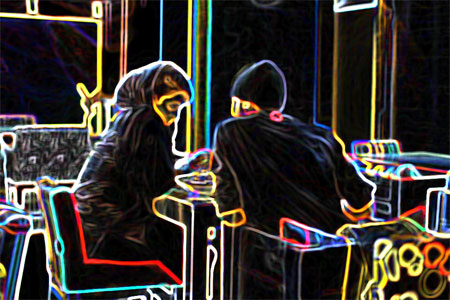 دوستهای اینترنتی همسرم