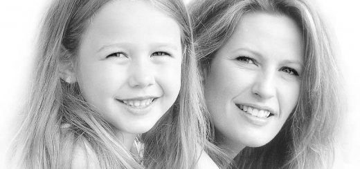 مامانِ دختر خانم ها بخوانند!