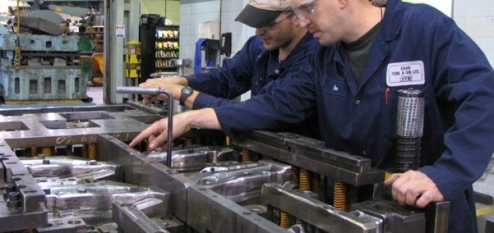 تعمیر و نگهداری قالب