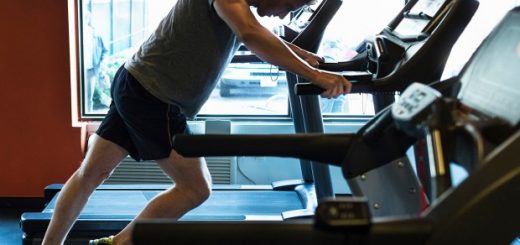 ورزش قبل از صبحانه، به مصرف کمتر کالری کمک می‌کند