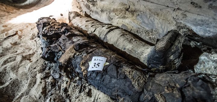 اجساد مومیایی در گورستان های زیرزمینی مصر