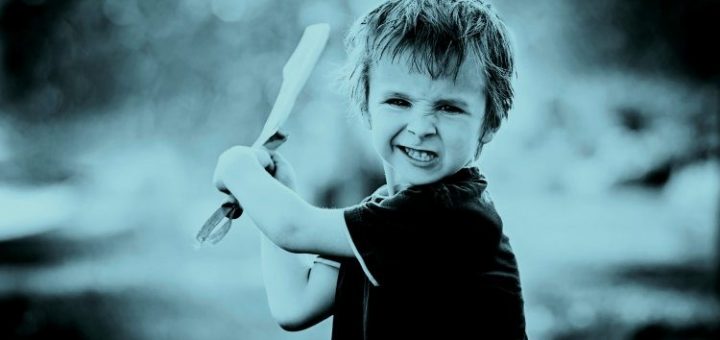 چرا برخی کودکان بدزبانی می‌کنند؟