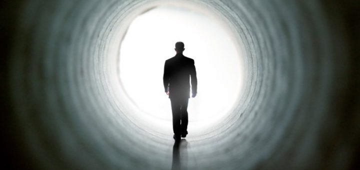 پس از مرگ چه اتفاقی برای بدن انسان می‌افتد؟