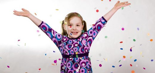 آداب معاشرت کودکان در موقعیت های مختلف