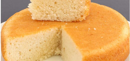 کیک اسفنجی وانیلی