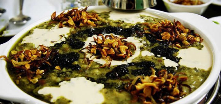 چگونه آش رشته درست کنیم؟