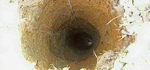 سوراخ عمیقی که شبانه در مزرعه ای در استرالیا ایجاد گردید