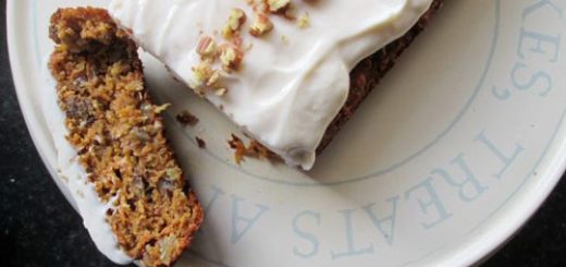 کیک هویج و گردو