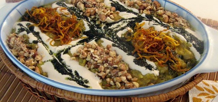 چگونه کشک بادمجان درست کنیم؟