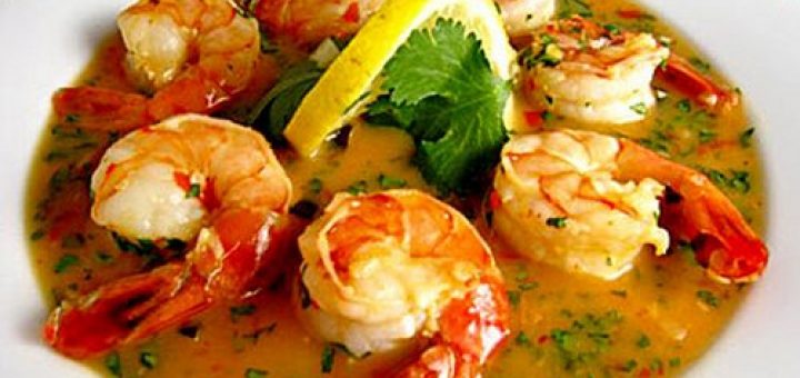 خوراك ميگو و گوجه‌فرنگي