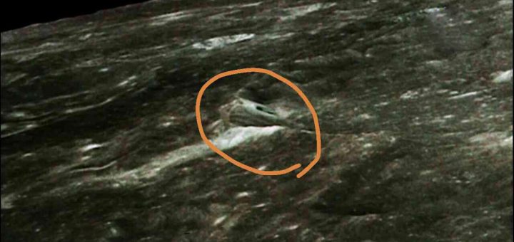 رنگ واقعی کره ماه