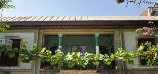 خانه پدری صادق هدایت