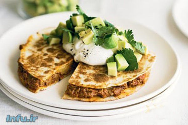 سمبوسه با گوشت چرخ کرده