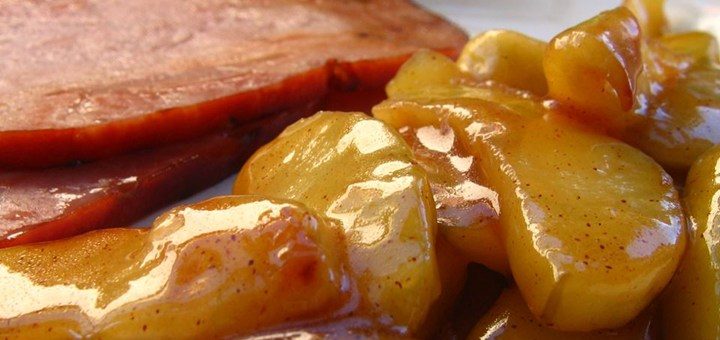 دسر سیب سرخ شده