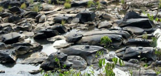 سنگ های عجیب لینگاس - شیوا