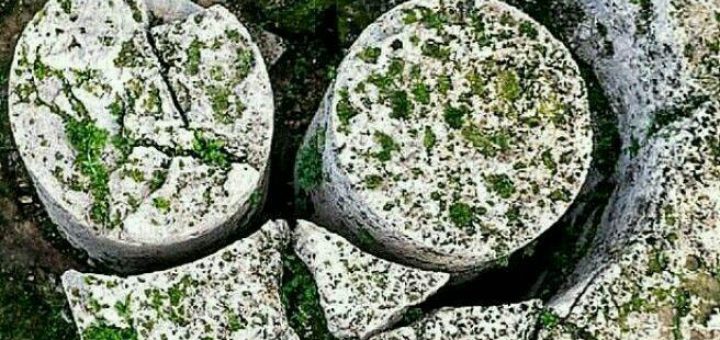 سنگ های ستونی اسرار آمیز در سیسیل ایتالیا