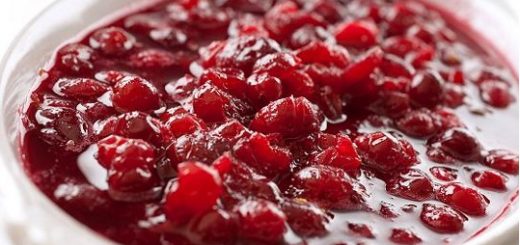 ترشی زرشک و آلبالو