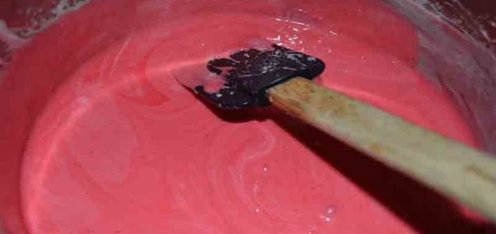 چگونه ژله به ظرف نچسبد؟