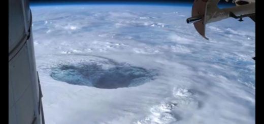 زمین توخالی