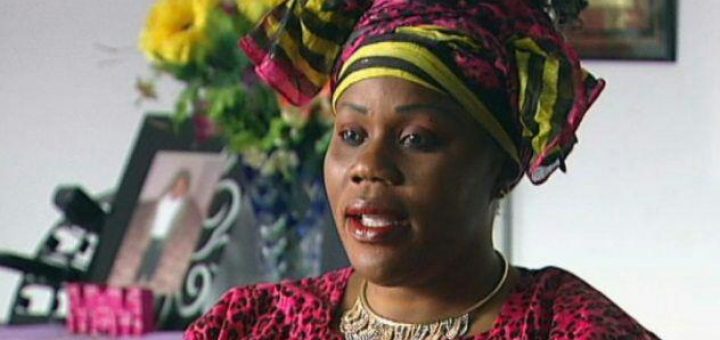 سرگذشت زنی که در مجلس ختمش شرکت کرد