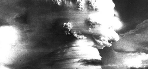 آزمایش جوّی بمب هسته‌ای بر فراز صحرای نوادای ایالات متحده در سال ۱۹۵۸ / منبع: سازمان امنیت هسته‌ای آمریکا