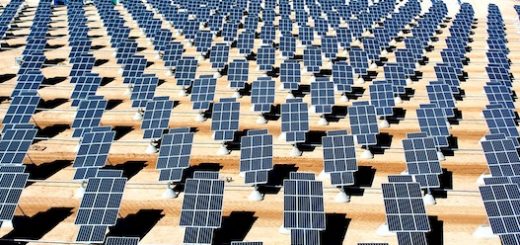 اسپانیا یکی از بزرگ‌ترین نیروگاه‌های خورشیدی جهان را دارد.