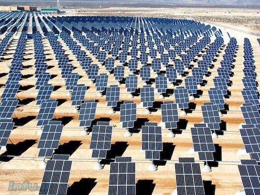 اسپانیا یکی از بزرگ‌ترین نیروگاه‌های خورشیدی جهان را دارد.