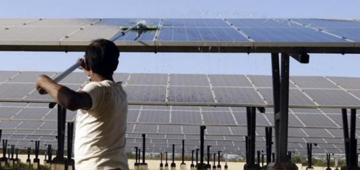 هند اگر به هدف خود دست یابد بیش از ۱۰ درصد انرژی تولیدی‌اش، انرژی خورشیدی خواهد بود.