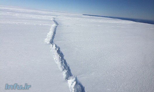 اکنون تنها یک اتصال ۲۰ کیلومتری از شناور شدن این توده یخی پنج هزار کیلومتر مربعی جلوگیری کرده است/ عکس از وب‌سایت NASA