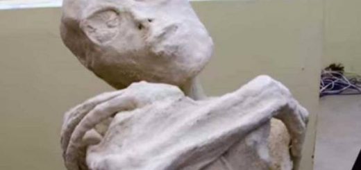 مومیایی سه انگشتی انسان نما