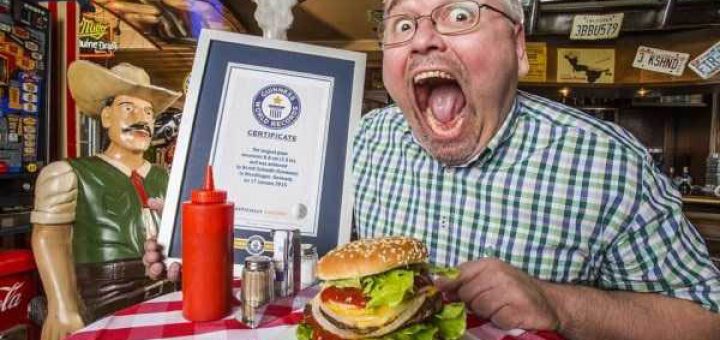 رکورد بزرگترین دهان دنیا در گینس تغییر کرد