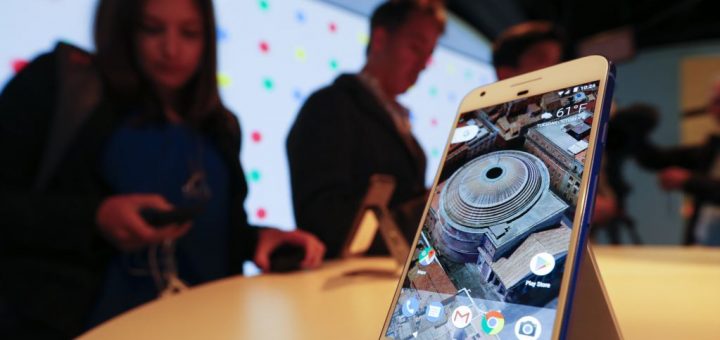 گوگل پیکسل ۱ در سال ۲۰۱۶ به بازار عرضه شد