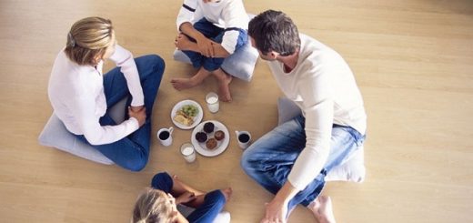 چهار زانو نشستن بر روی زمین