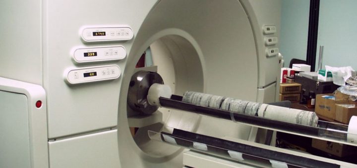 عکس تزئینی است