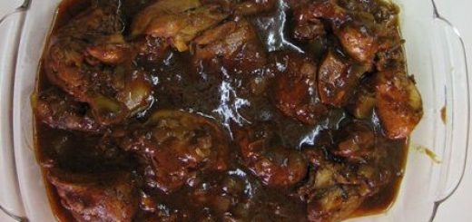 مرغ ترش با رب انار