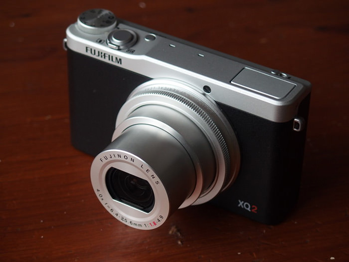 بهترین دوربین کامپکت- فوجی فیلم xq2
