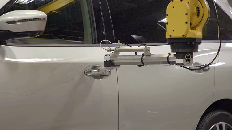 nissan robot / ربات نیسان