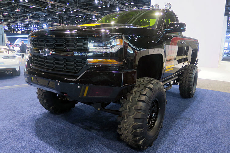 2018 chevrolet silverado retrorado / وانت پیک‌آپ شورولت سیلورادو رترورادو مدل 2018