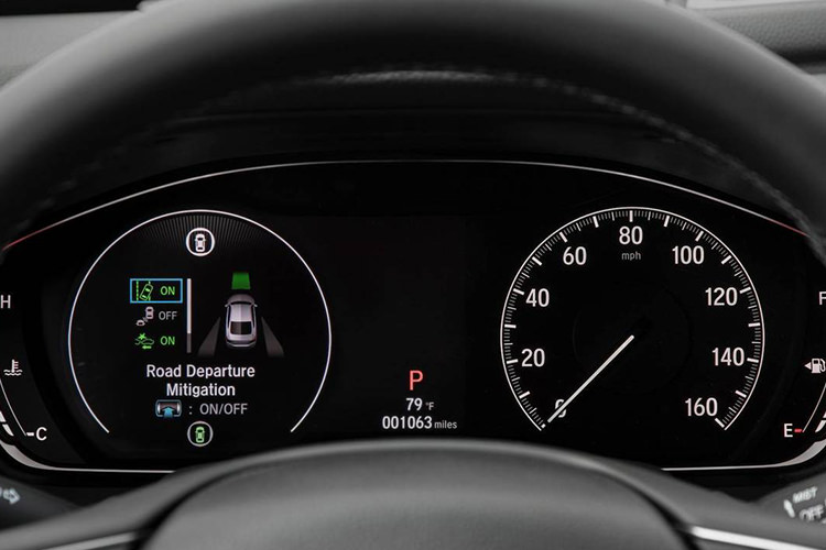 سیستم هشدار دهنده‌ی انحراف از مسیر و نقطه‌ی کور