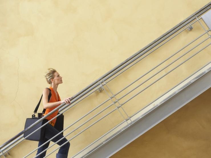 تغییر سبک زندگی لاغری,comp-1939720-stairs600x450