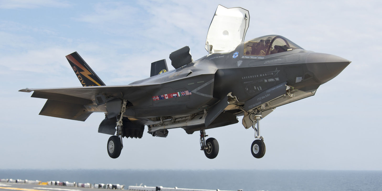 f35