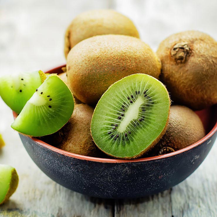 کیوی منبع غنی از ویتامین c