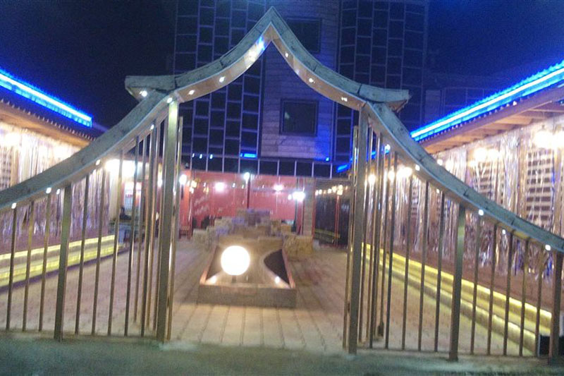 رستوران برگ سبز