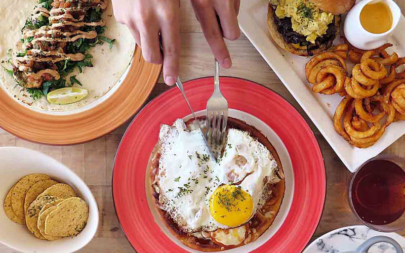 کافه Chef’s Cafe