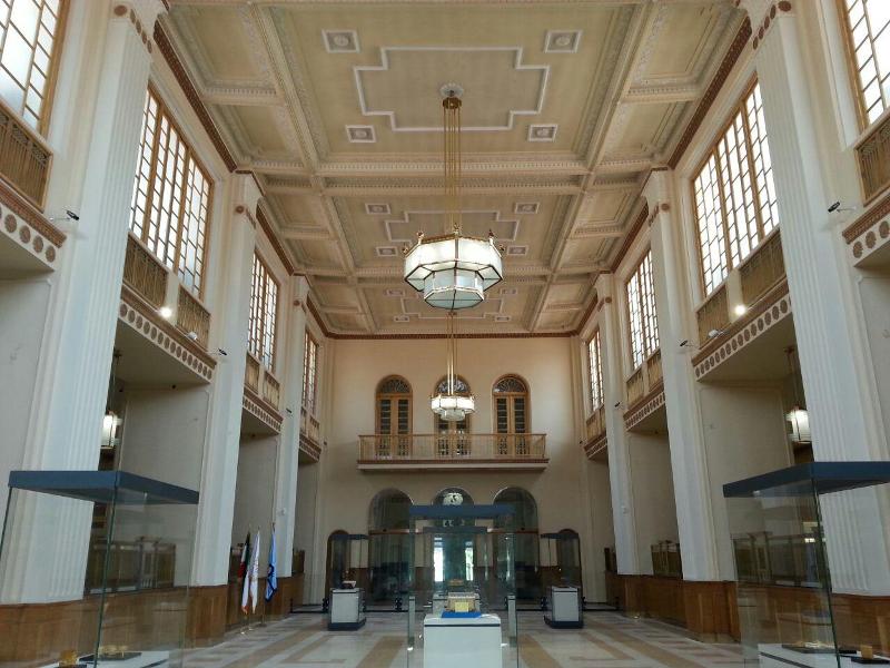 ورودی موزه بانک ملی