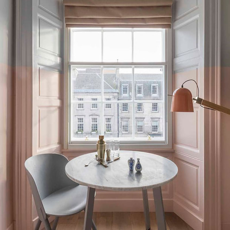 ادیبورگ، ادن لاک (Eden Locke)