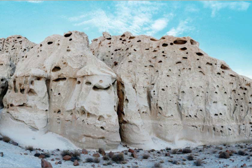 روستای صخره ای میمه