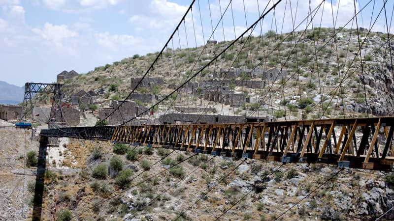 ترسناک ترین پل های معلق جهان